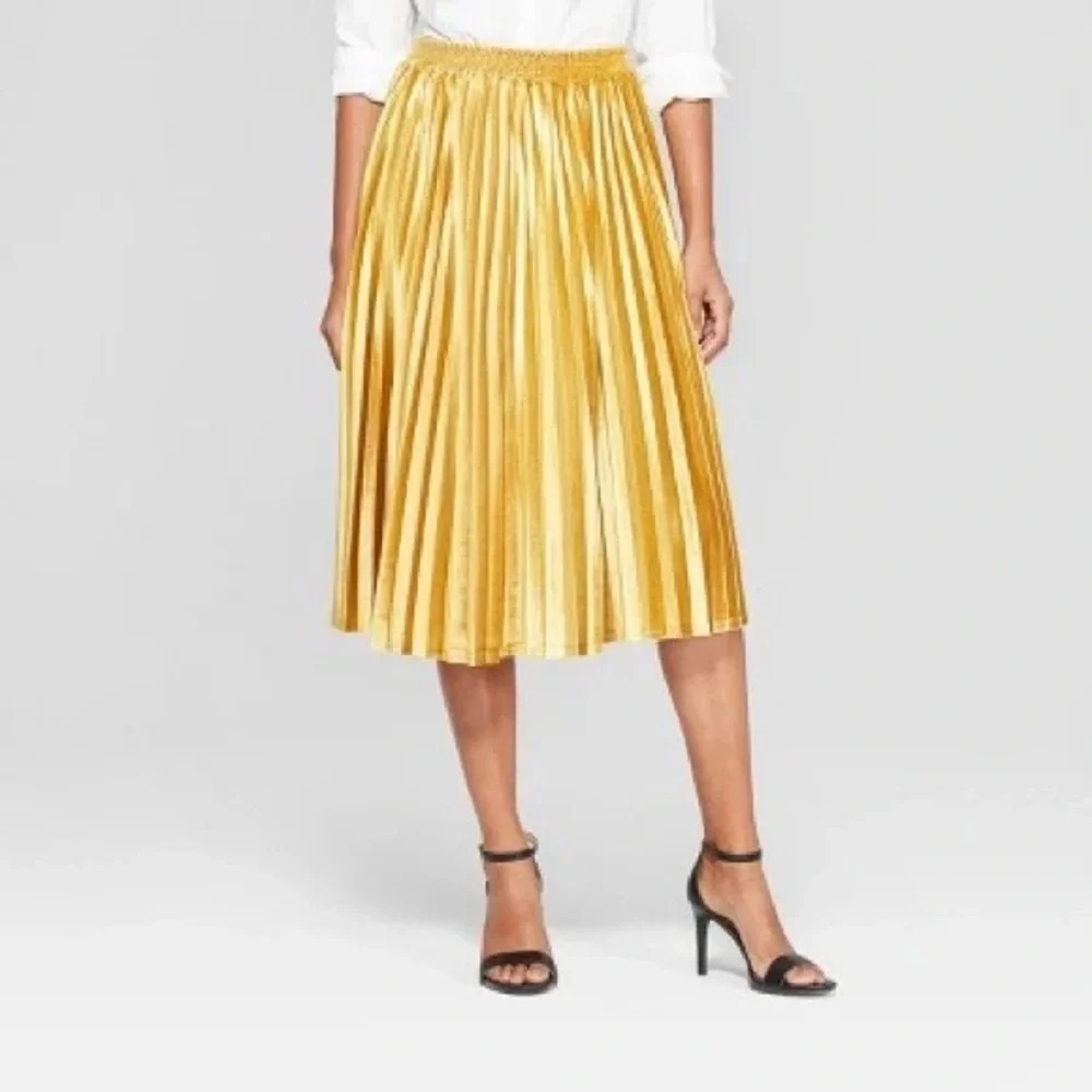 NWT new A New Day velvet pleated skirt medium gold midi Target yellow